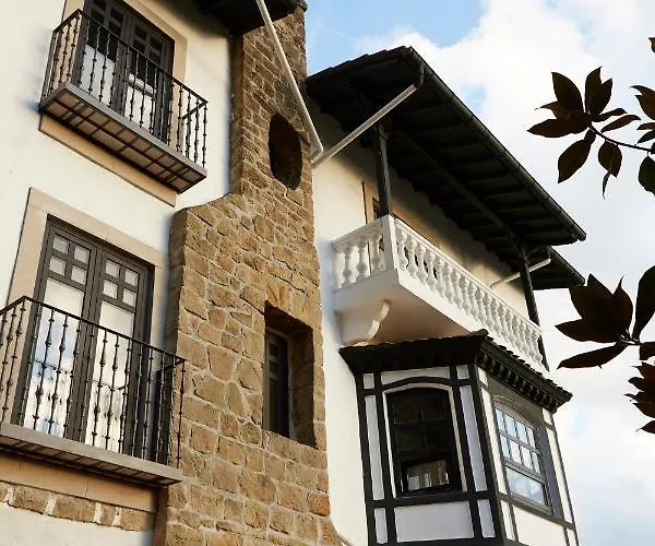 Boutique Mendi Argia Hotel