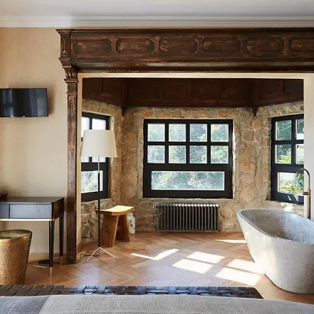 Hotel Boutique Mendi Argia San Sebastian